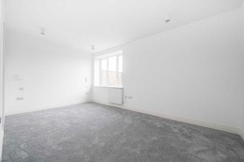 undefined, Elfin Grove, Teddington TW11