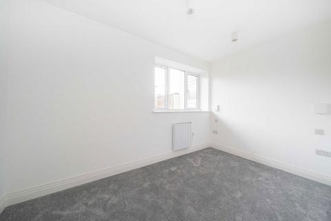 undefined, Elfin Grove, Teddington TW11