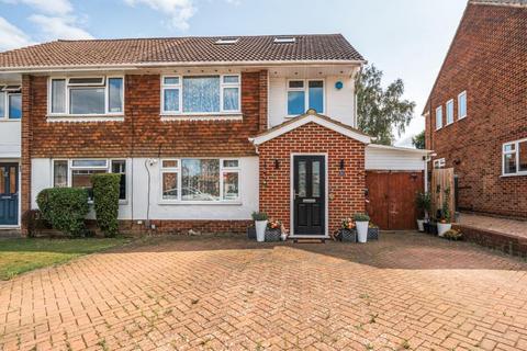 undefined, Earley,  Reading,  Berkshire,  RG6