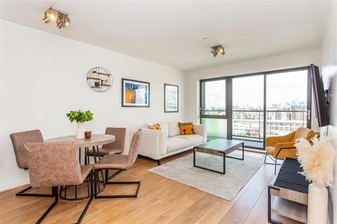 2 bedroom flat to rent, Yeoman Court, Tweed Walk, E14