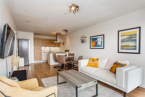 2 bedroom flat to rent, Yeoman Court, Tweed Walk, E14