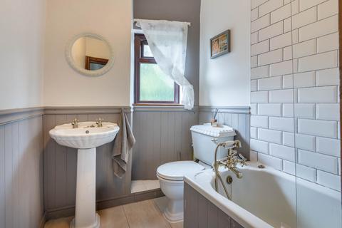 323 Alcester Road, Burcot, Bromsgrove, B60 1BQ