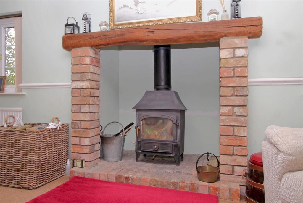 Fireplace.JPG