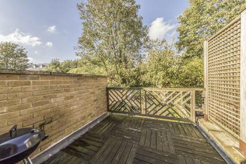 1 bedroom flat for sale, Summerley Street, London SW18