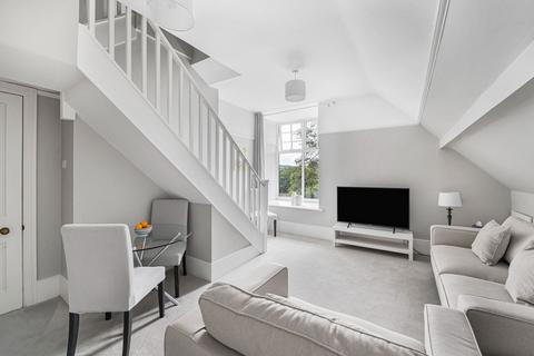 2 bedroom flat for sale, Hayes Lane, Kenley, CR8 5LE