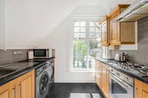 2 bedroom flat for sale, Hayes Lane, Kenley, CR8 5LE