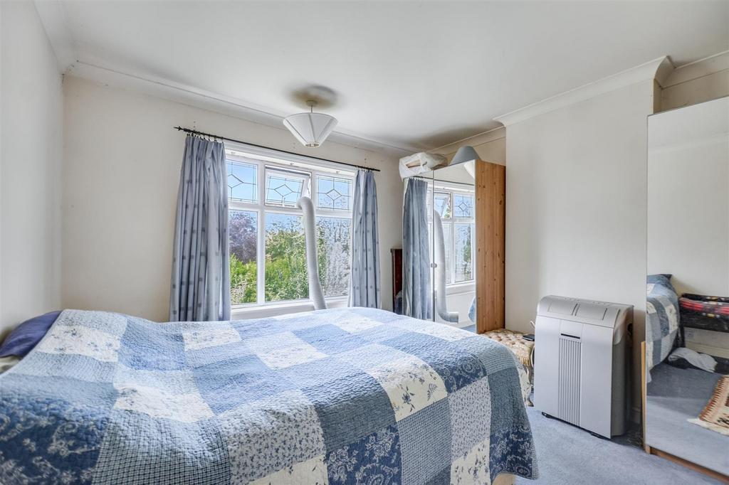 Bedroom 1 1.jpeg