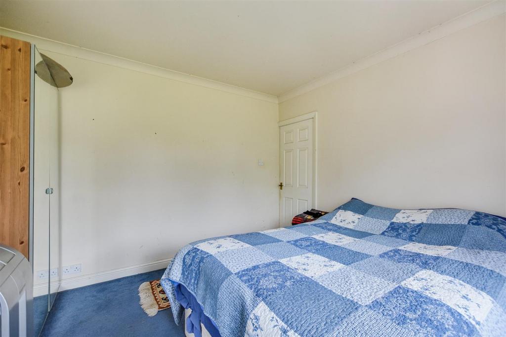 Bedroom 1 2.jpeg