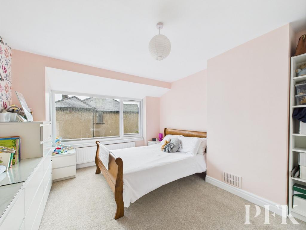 Bedroom 1 (rear)