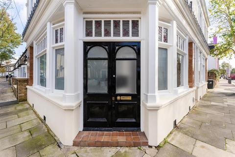1 bedroom flat for sale, Coningsby Road, Ealing W5