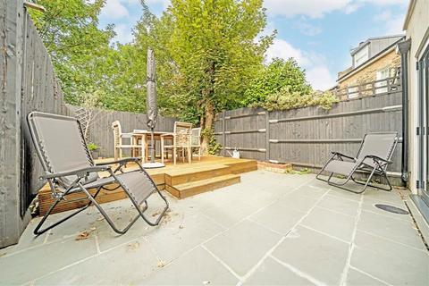 12 Brightfield Road, London, SE12 8QF