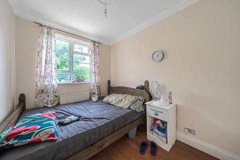 2 bedroom flat for sale, Melford Road, London, SE22