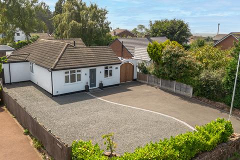 undefined, Hollybrae, Neston CH64