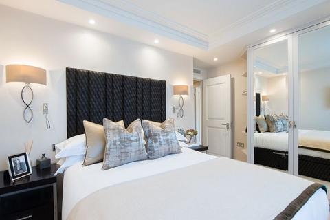 2 bedroom apartment to rent, Fulham Road, London SW3