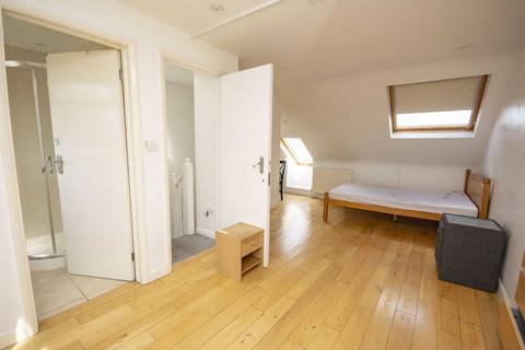 undefined, Wroughton Terrace, London NW4