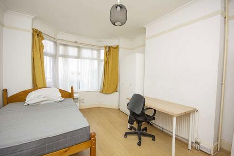 undefined, Wroughton Terrace, London NW4
