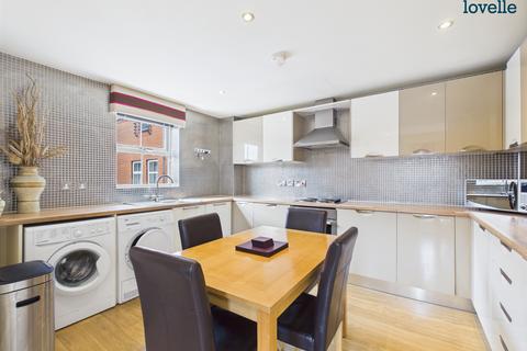 4 bedroom flat for sale, Wesleyan Court, Lincoln, LN2