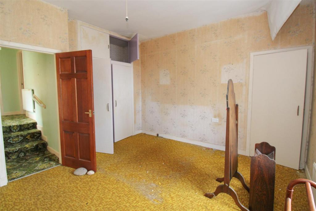 BEDROOM TWO (1).jpg