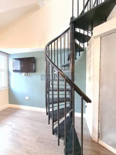 1 bedroom flat to rent, New Street, Huddersfield, HD1 2AX