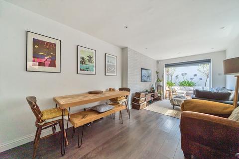 undefined, Leighton Road, Ealing