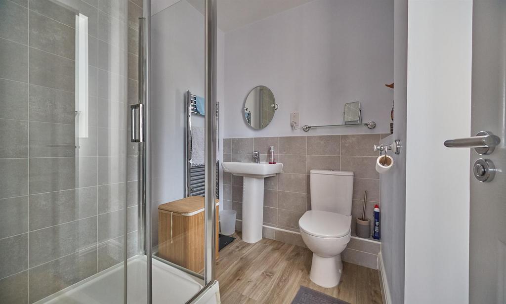 En Suite Shower Room