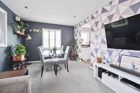2 bedroom flat for sale, Fourdrinier Way, Hemel Hempstead, HP3
