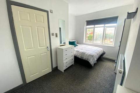 1 bedroom in a house share to rent, Dudley DY2
