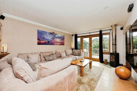4 bedroom bungalow for sale, Forthbank Place, Dunfermline KY12