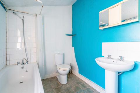 18 Alma Road, Lowestoft, NR32 2EA