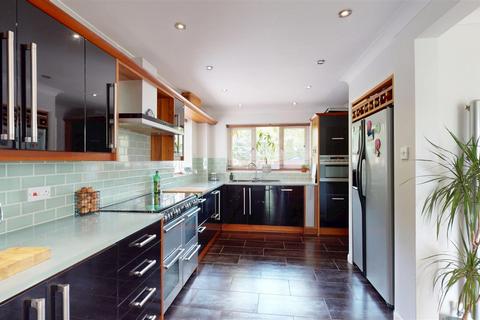 5 bedroom detached house for sale, Waterside, Ryhall