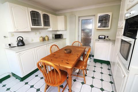 1 New Park Road, Ashford, TW15 1EG
