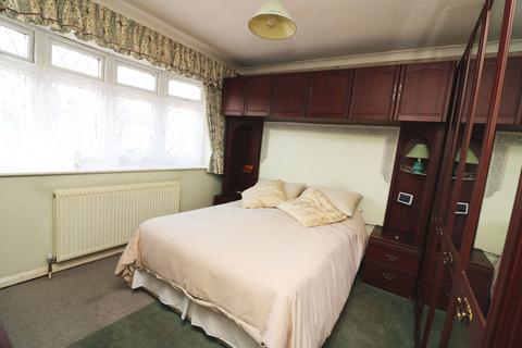 1 New Park Road, Ashford, TW15 1EG