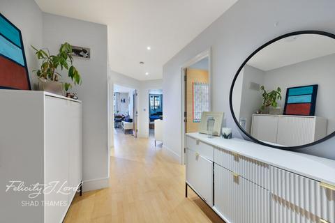 1 bedroom apartment for sale, Caraway Apartments, Shad Thames, SE1