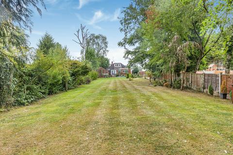 52 Barkers Lane, Wythall, Birmingham, B47 6BU