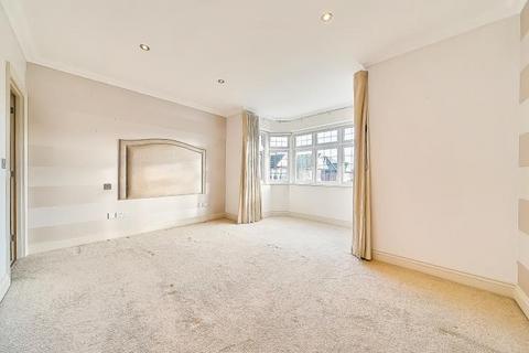 5 bedroom detached house for sale, Langham Close,  Bromley, BR2