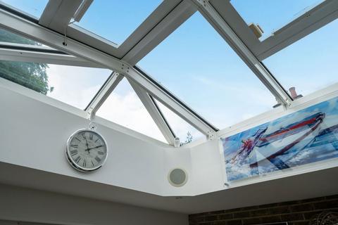 undefined, The Green, Woldingham CR3