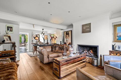 undefined, The Green, Woldingham CR3