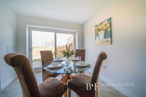 2 bedroom semi-detached bungalow for sale, Great Oak Place, The Street, Raydon