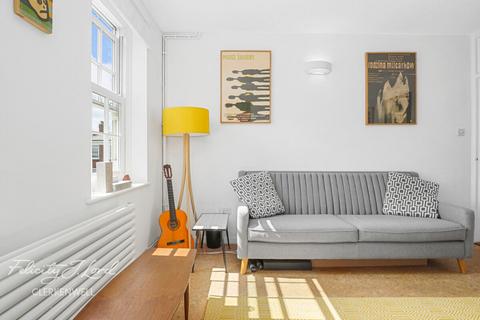 2 bedroom apartment for sale, Margery Street, London