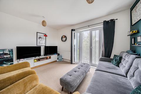 2 bedroom flat for sale, Scott Road, Tonbridge, TN9