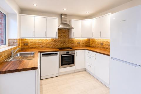3 bedroom terraced house for sale, Dodworth Avenue, Southport PR8