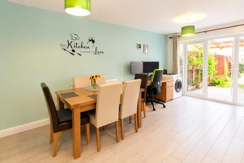 3 bedroom terraced house for sale, Dodworth Avenue, Southport PR8