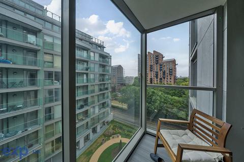 2 bedroom flat for sale, Waterside Way, London N17