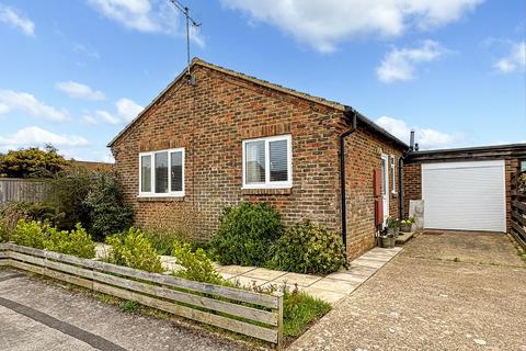 2 bedroom bungalow for sale, Lavinia Way, East Preston, Littlehampton, West Sussex