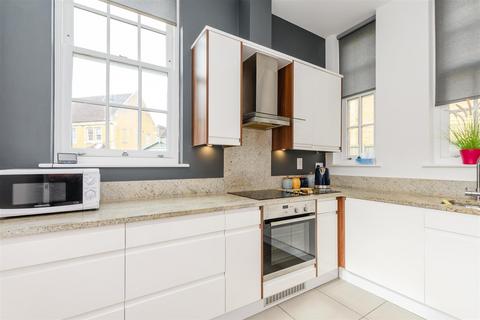 undefined, Chapel Drive, Dartford DA2