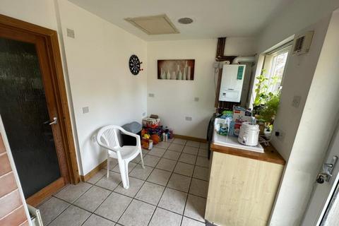 3 bedroom semi-detached house to rent, Slough,  Berkshire,  SL3