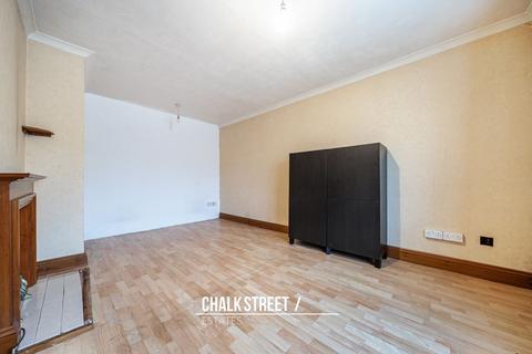 undefined, Broadhurst Walk, Rainham, RM13