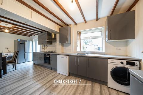 undefined, Broadhurst Walk, Rainham, RM13