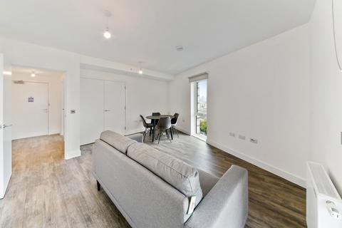3 bedroom apartment to rent, Pontoon Dock London E16
