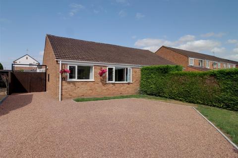 19 Compton Close, Corse, Gloucester, GL19 3RP